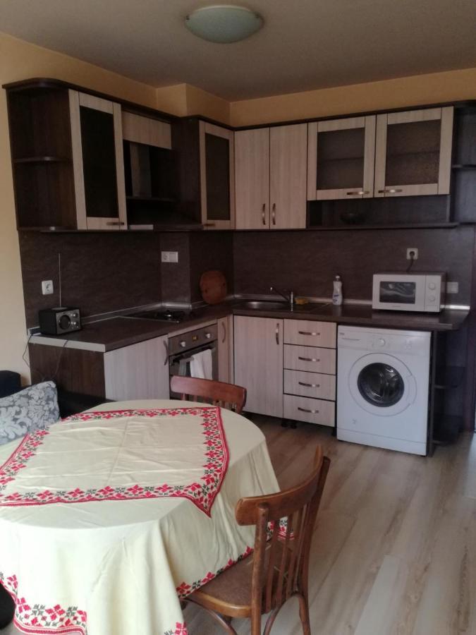 Apartmen Xan Malamir Varna Buitenkant foto
